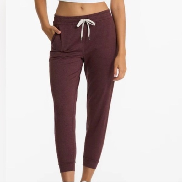 Vuori Women’s Performance Jogger Elderberry Heather NWT - Picture 2 of 4